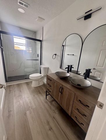 563 BRISTOL CIRCLE, Kissimmee, FL 34758