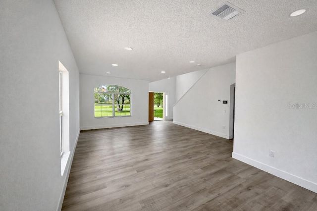 563 BRISTOL CIRCLE, Kissimmee, FL 34758