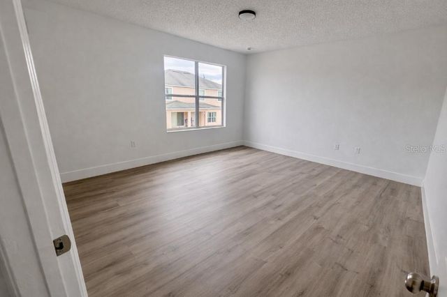 563 BRISTOL CIRCLE, Kissimmee, FL 34758