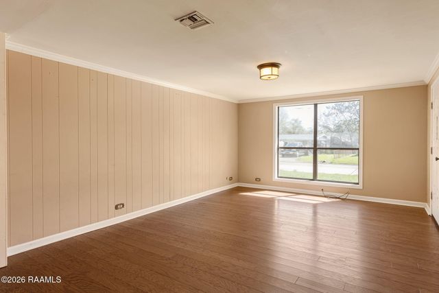 1405 Sycamore Street, New Iberia, LA 70560