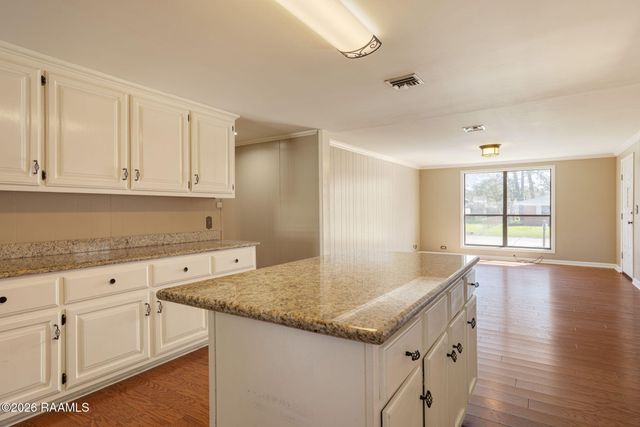 1405 Sycamore Street, New Iberia, LA 70560