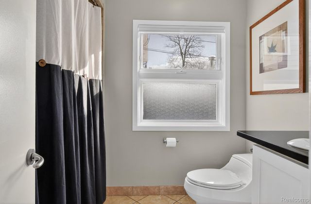 6780 Desmond Road, Waterford Charter Township, MI 48329