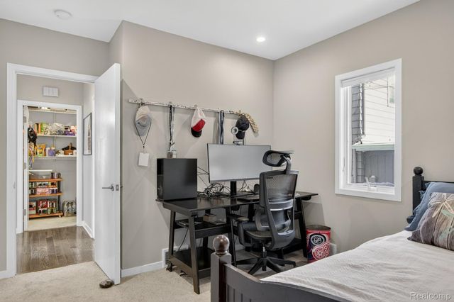 6780 Desmond Road, Waterford Charter Township, MI 48329