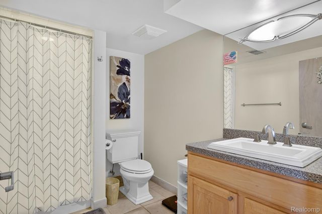 6780 Desmond Road, Waterford Charter Township, MI 48329