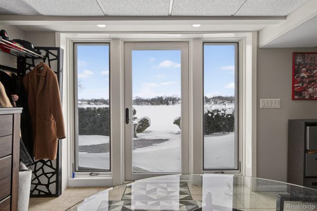 6780 Desmond Road, Waterford Charter Township, MI 48329