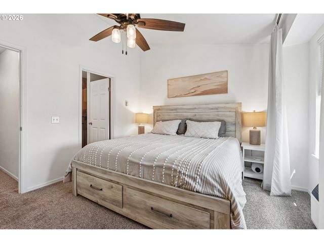 1808 Se CUTTER Ln, Vancouver, WA 98661
