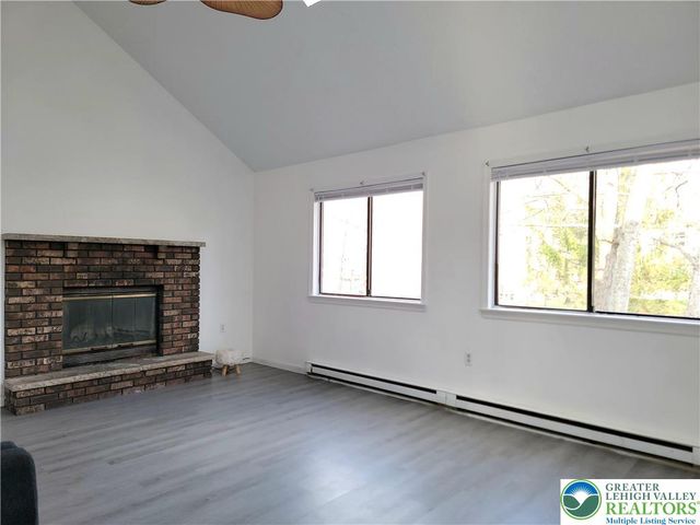 8382 GARDEN Drive, Coolbaugh Twp, PA 18466