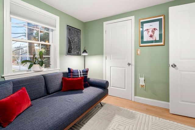 960 Summer St, Lynnfield, MA 01940