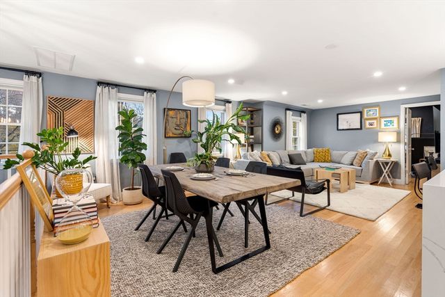 960 Summer St, Lynnfield, MA 01940