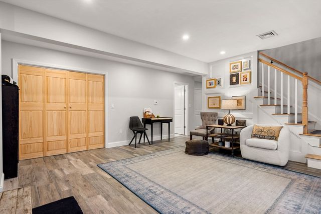 960 Summer St, Lynnfield, MA 01940