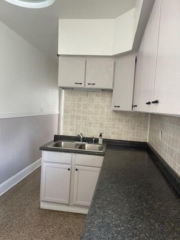 7511 22nd AVENUE, Kenosha, WI 53143