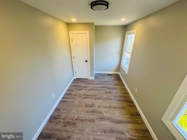 329 E BROAD ST, Millville, NJ 08332