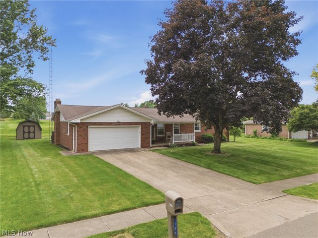 1708 Edmar Street, Louisville, OH 44641