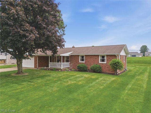 1708 Edmar Street, Louisville, OH 44641
