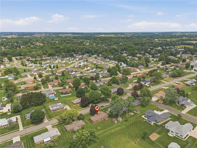 1708 Edmar Street, Louisville, OH 44641