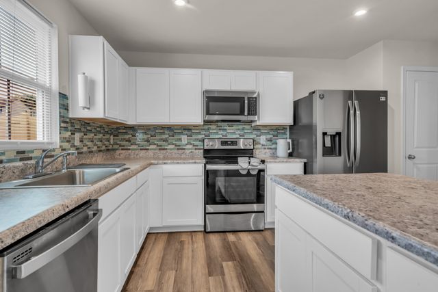 4029 S Downs Cir, White House, TN 37188