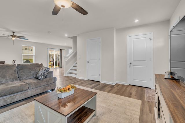 4029 S Downs Cir, White House, TN 37188
