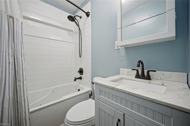 568 Yorktown RD, Newport News, VA 23603