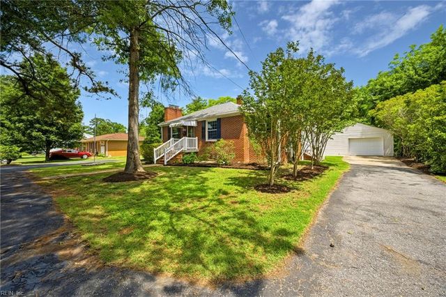 568 Yorktown RD, Newport News, VA 23603