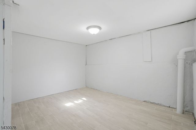 241 Hillside Rd, Elizabeth City, NJ 07208
