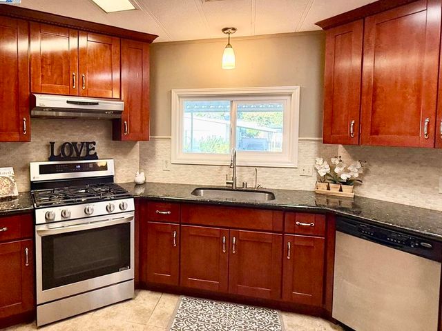 29255 Harpoon way, Hayward, CA 94544