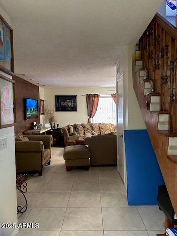 1402 E WESCOTT Drive, Phoenix, AZ 85024