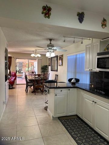 1402 E WESCOTT Drive, Phoenix, AZ 85024