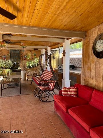 1402 E WESCOTT Drive, Phoenix, AZ 85024