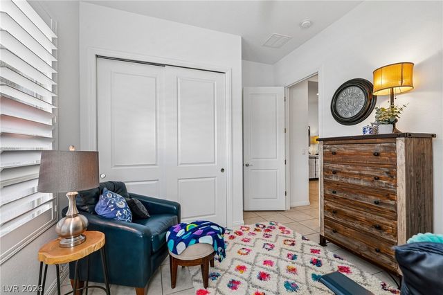 6754 Desert Crimson Street, Las Vegas, NV 89148