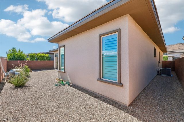6754 Desert Crimson Street, Las Vegas, NV 89148