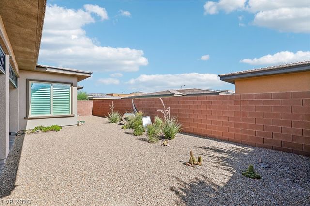 6754 Desert Crimson Street, Las Vegas, NV 89148