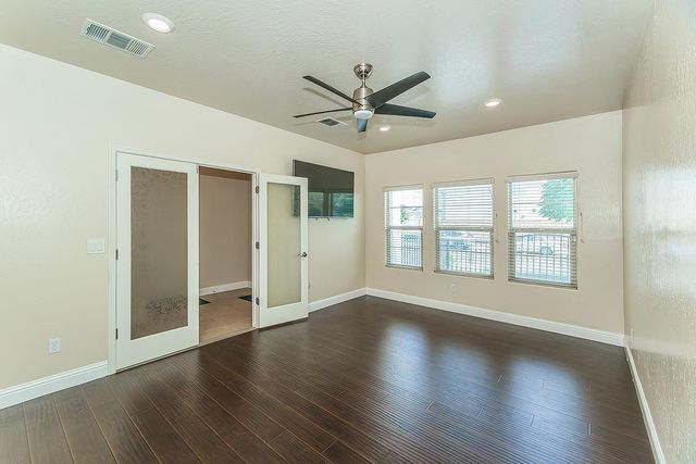 1613 N Ellendale Avenue, Fresno, CA 93722