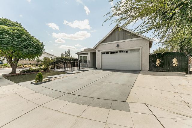 1613 N Ellendale Avenue, Fresno, CA 93722