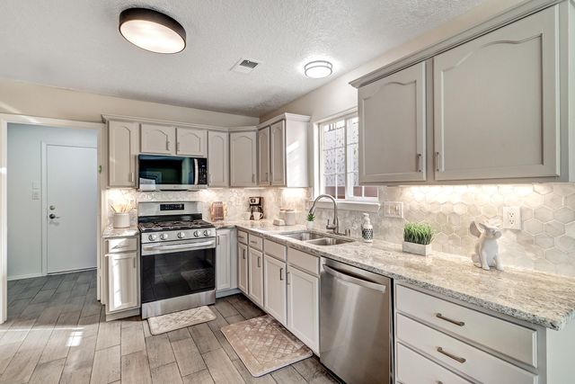 5504 Benson Court NW, Albuquerque, NM 87120