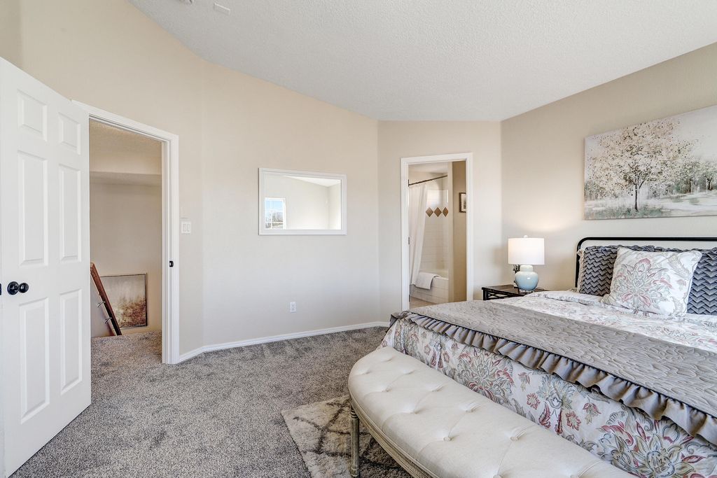 Image 16 of property listing at 5504 Benson Court NW, Albuquerque, NM 87120