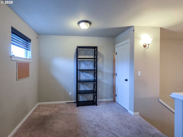 2838 26TH Ave, Forest Grove, OR 97116