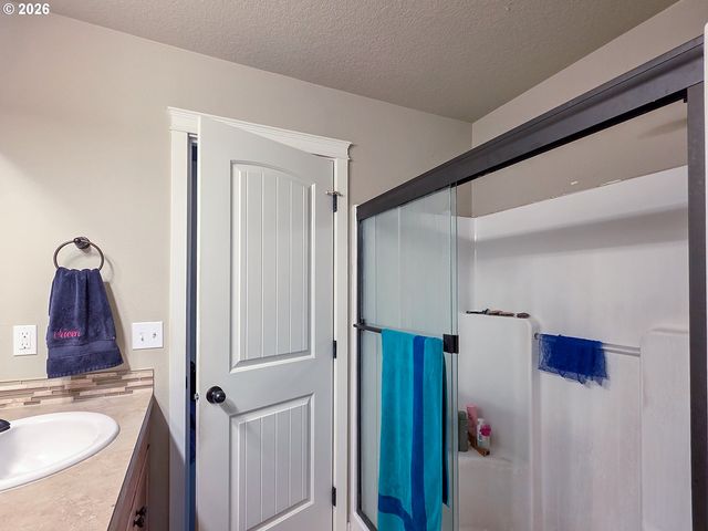 2838 26TH Ave, Forest Grove, OR 97116