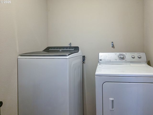 2838 26TH Ave, Forest Grove, OR 97116