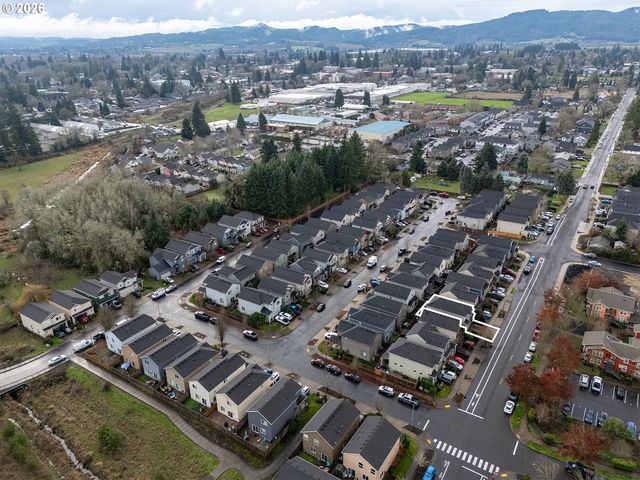 2838 26TH Ave, Forest Grove, OR 97116