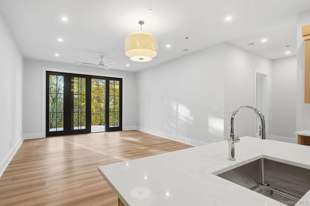 34 Clinton Avenue 4, Dobbs Ferry, NY 10522