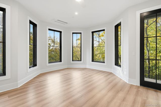 34 Clinton Avenue 4, Dobbs Ferry, NY 10522