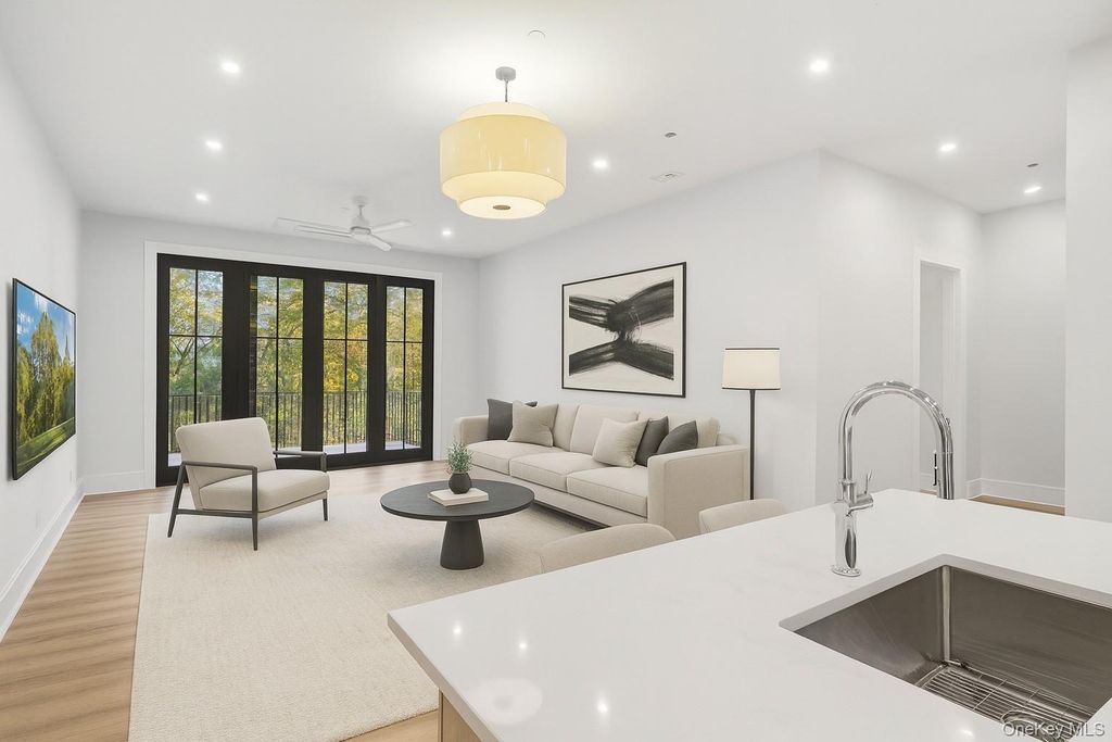 34 Clinton Avenue 4, Dobbs Ferry, NY 10522