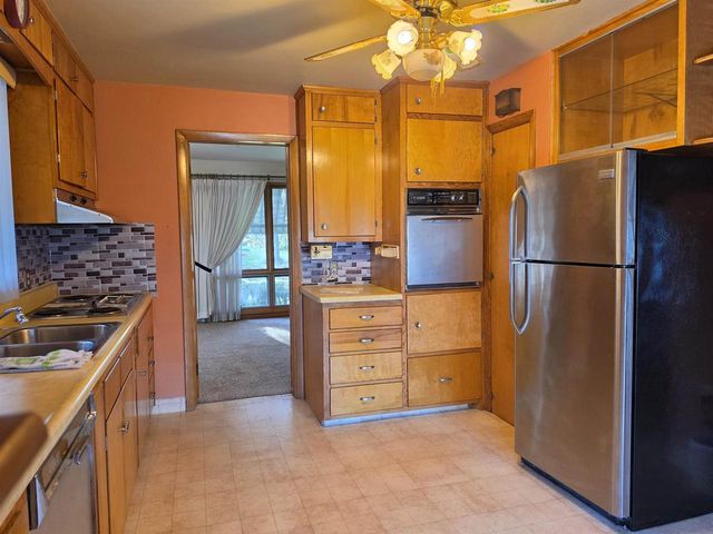 830 WINFORD AVENUE, Green Bay, WI 54303