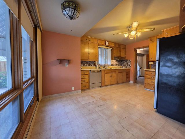 830 WINFORD AVENUE, Green Bay, WI 54303