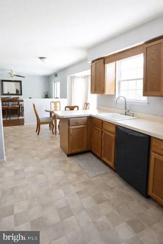 43 ASHLAND AVE, Sicklerville, NJ 08081