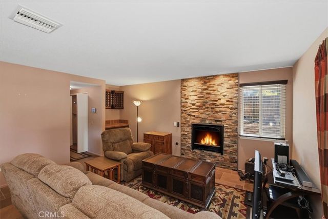 210 Jesse Way, Redlands, CA 92374