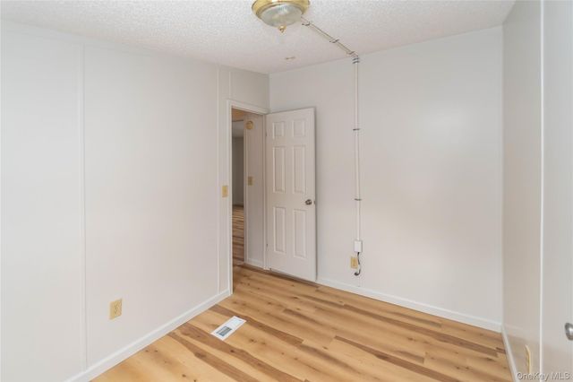 4 Lily Court, Highland Mills, NY 10930