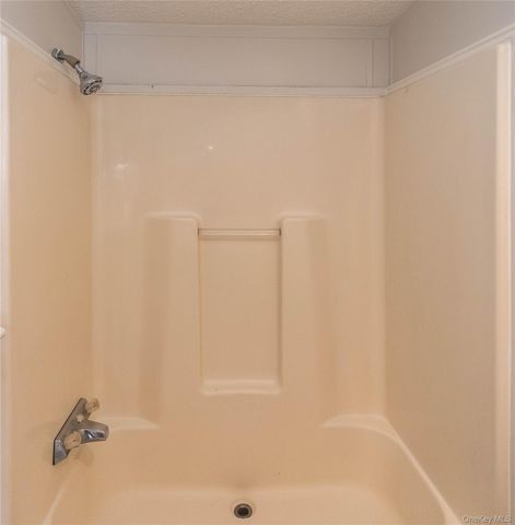 4 Lily Court, Highland Mills, NY 10930