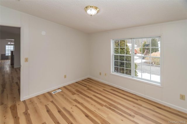 4 Lily Court, Highland Mills, NY 10930