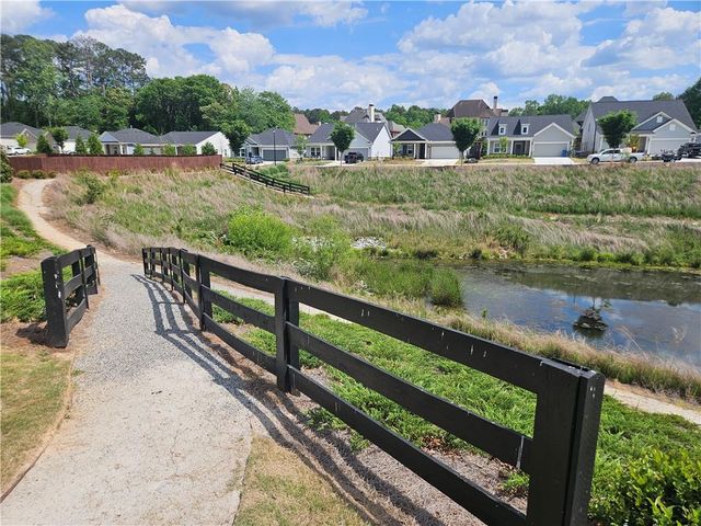 711 Pineberry Court, Grayson, GA 30017